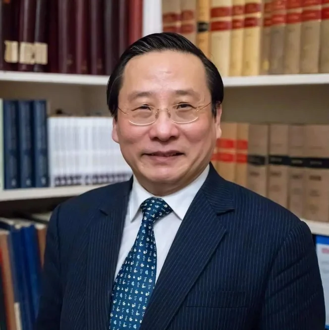 Portrait of Victor Gao